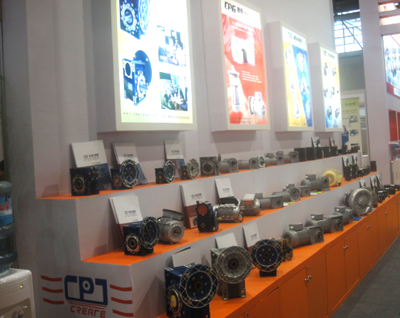 2013年重庆机床展上CPJ铝合金中空蜗轮减速机、三相异步电动机、SEND直交轴减速机展示专位